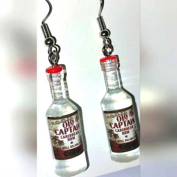 Super cute retro boozy resin earring - Picture 4 of 5